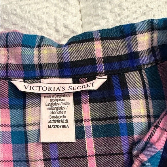 Victoria's Secret Pink and Blue Plaid Pajama Set. Size M - Picture 5 of 7